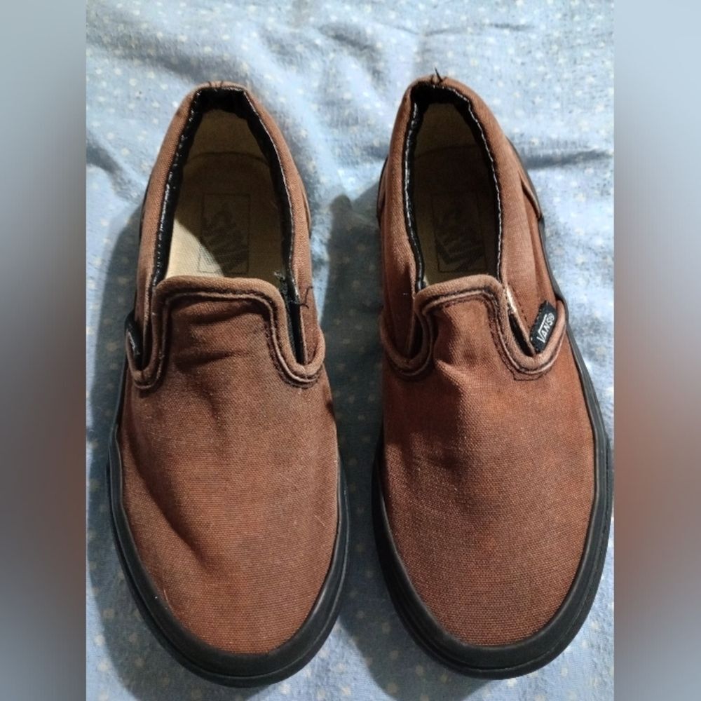 Kids Vans youth size 10 Brown loafer style shoes